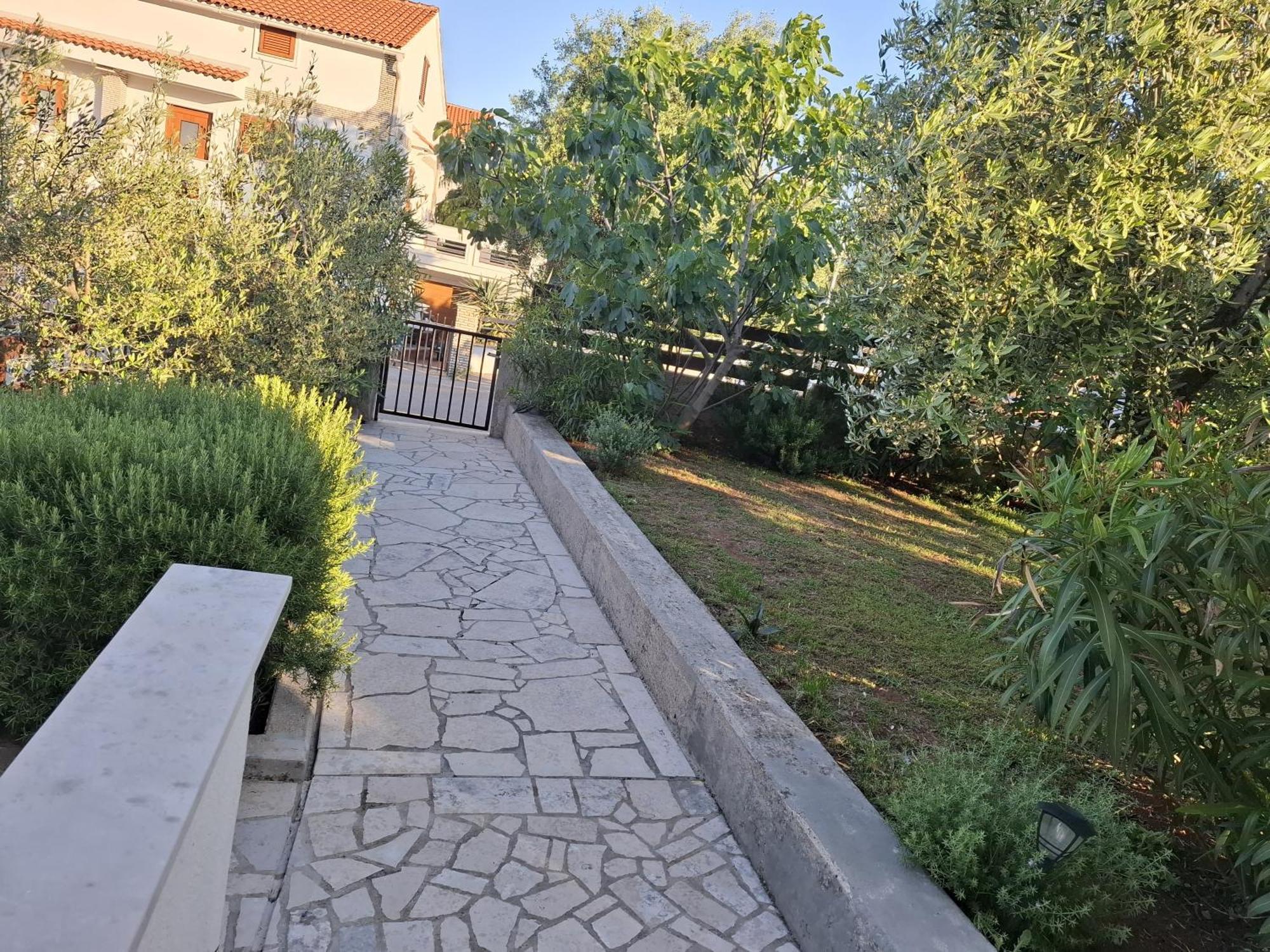 Apartman Luma Krk Town Exteriör bild